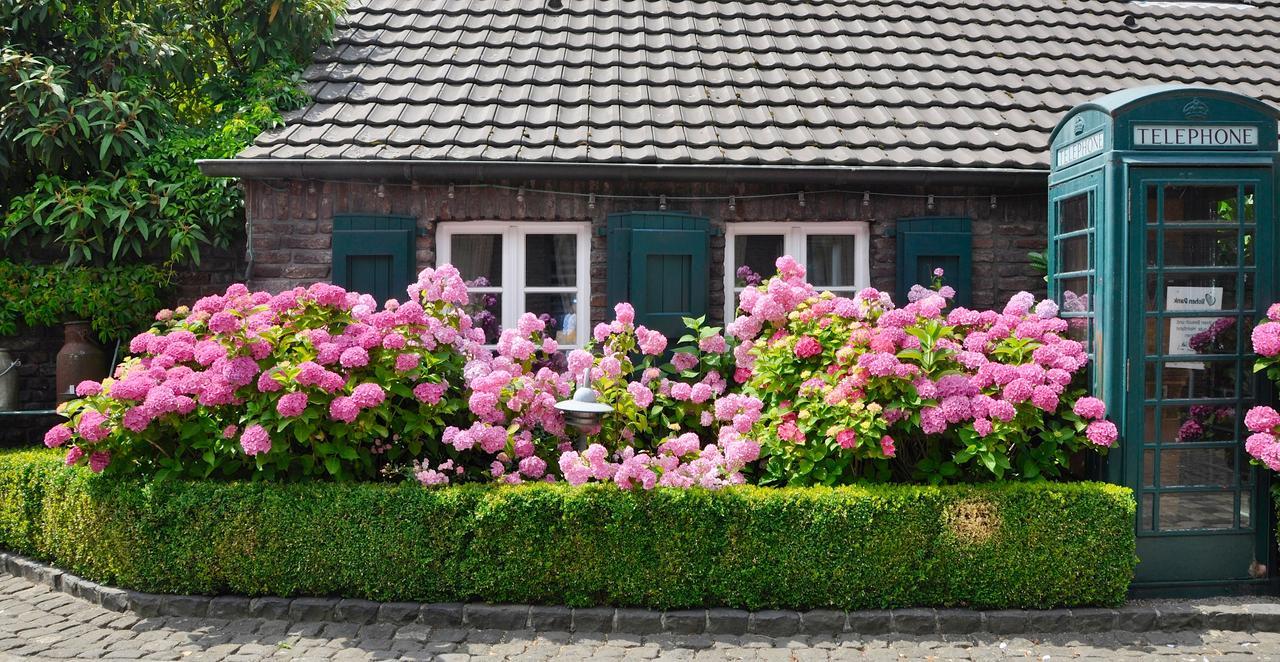 Wellings Romantik Hotel Zur Linde Moers Exterior photo